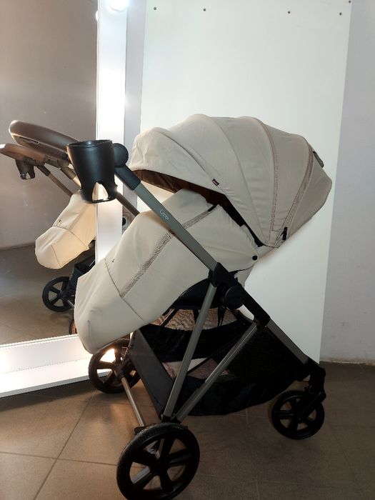 Коляска від мами до мами  CARRELLO СOSTA 2026 рік