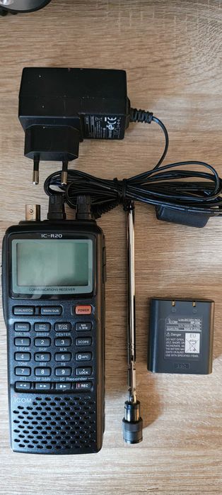 skaner Icom R-20