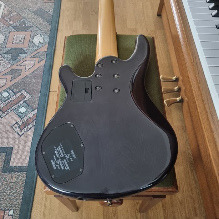 Gitara  basowa Yamaha trb 5