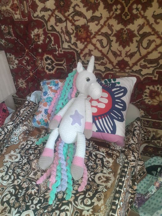 Єдинорог в'язаний