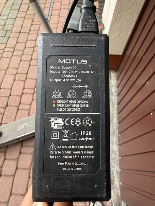Hulajnoga elektryczna Motus Scooty 10 2022
