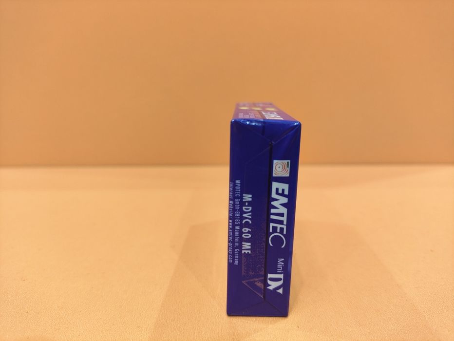 Видеокассета EMTEC Fantastic Colors DVS 60 ME mini DV