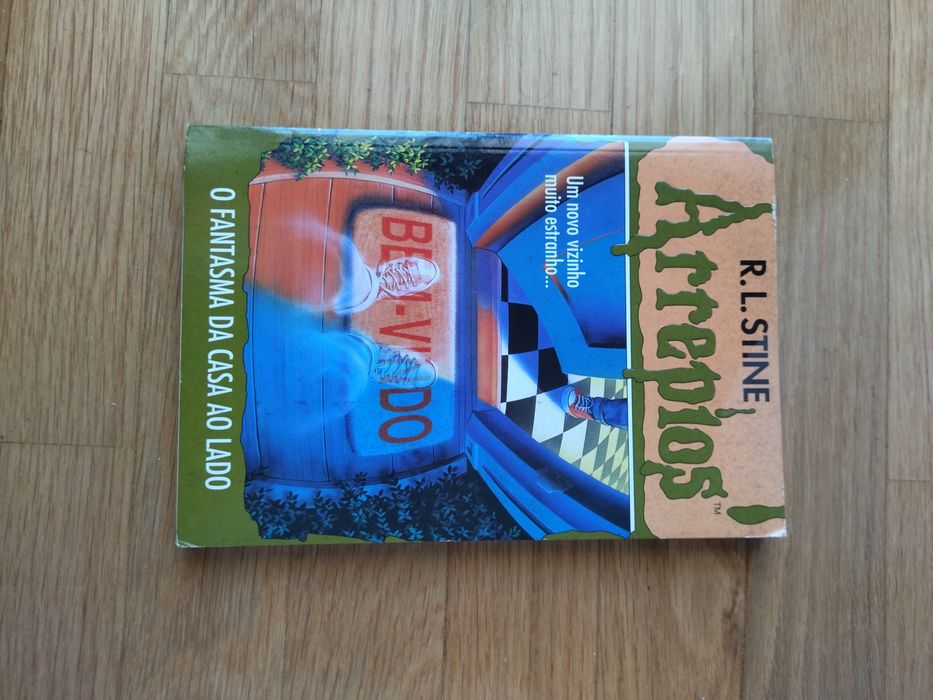 Arrepios - Livro - O Fantasma da casa ao lado