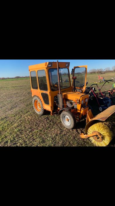 Traktor sadowniczo - ogrodniczy