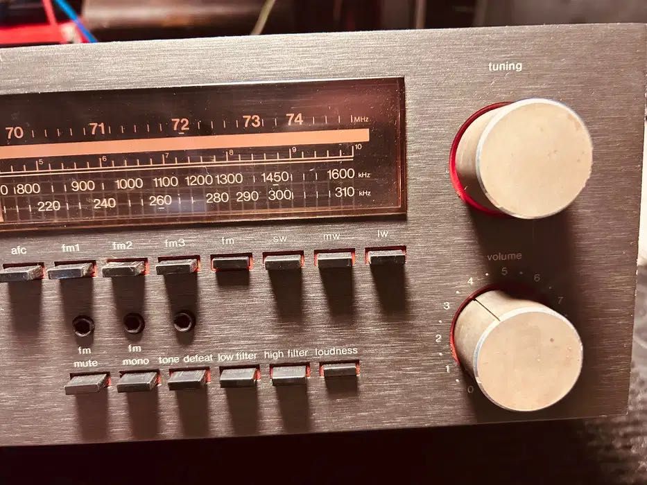 At 9115 z bluetooth bez reklam, piekny amplituner z PRL