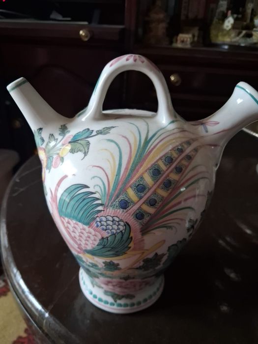 6 peças de cerâmica pintadas a mão