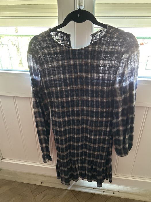 vestido com etiqueta