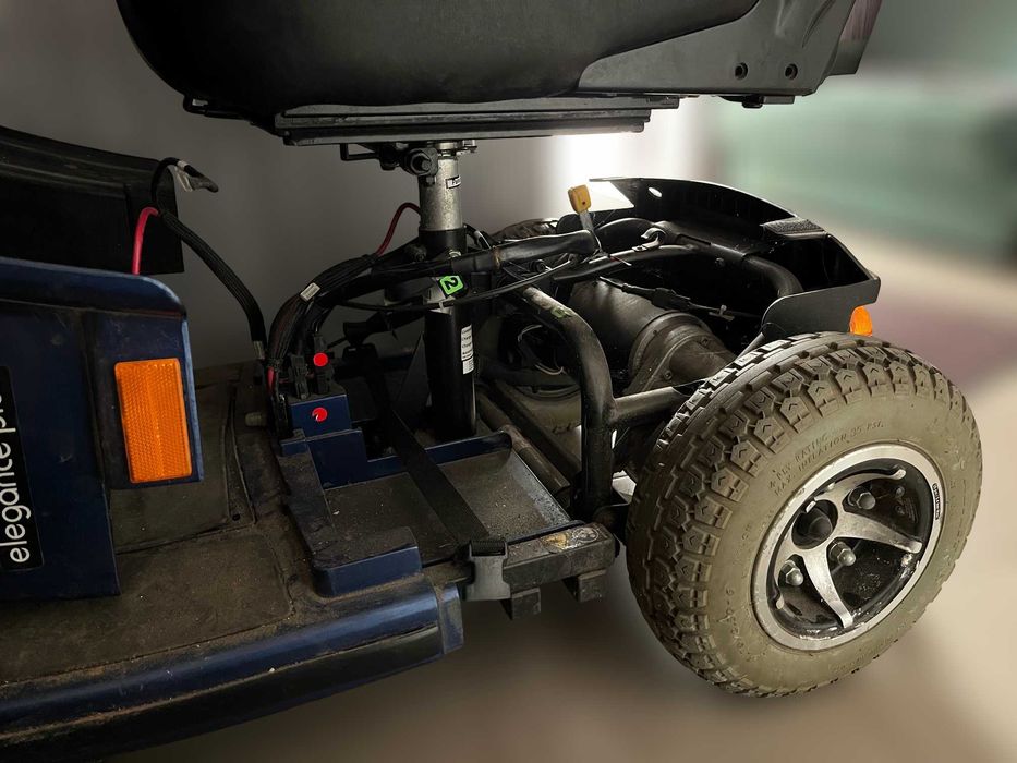 Pijnappel Scoot Apeldoorn Elegance Plus skuter elektryczny - wózek inwalidzki
