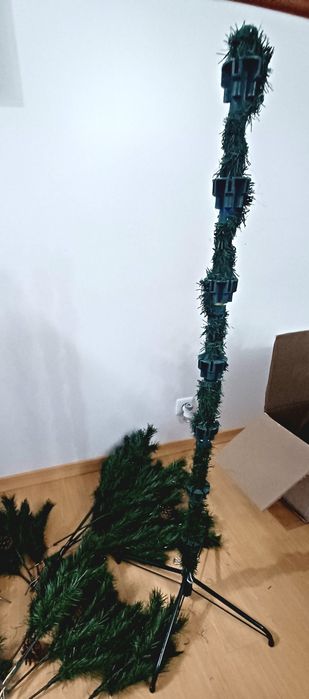 Árvore de Natal com pinhas