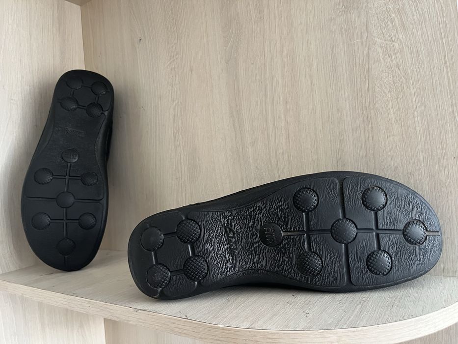 Напівботінки  43 розмір Clarcs Air шкіряні