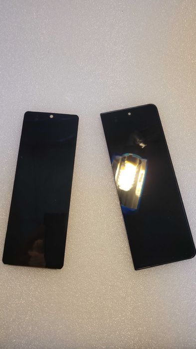 Ремонт FOLD FLIP 2 3 4 5 Samsung .Механизмів дисплеїв ,заміна шлейфів