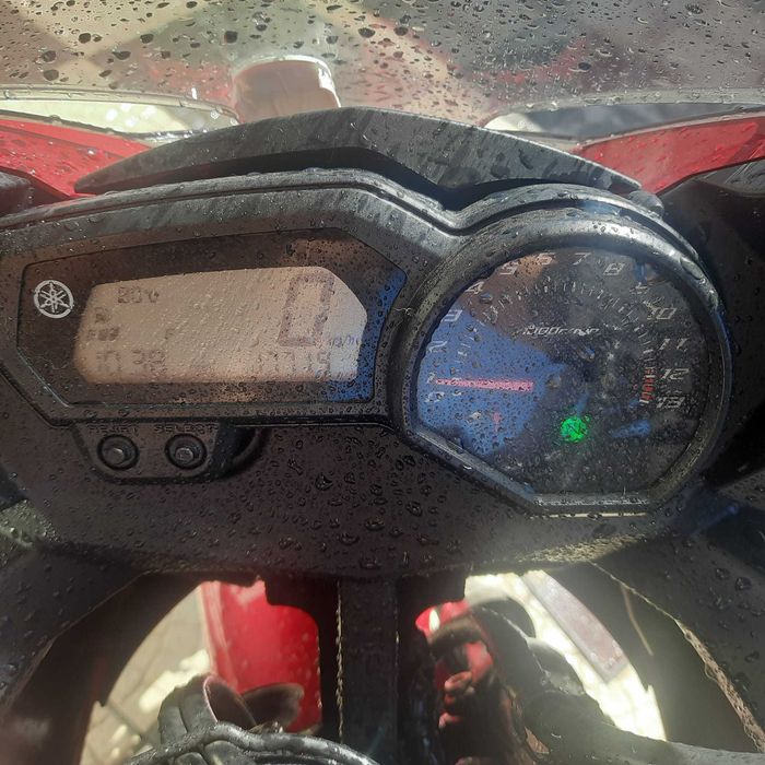 2014 Yamaha XJ6 Diversion com 17500Km