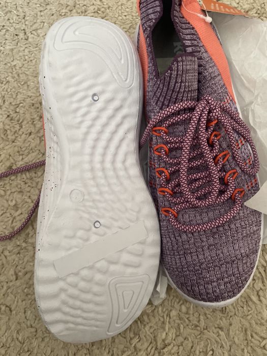 Нові жіночі коосівки Kelisi