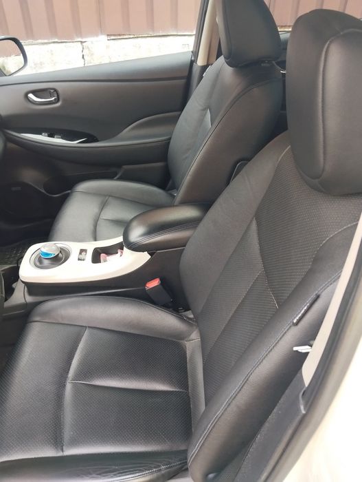 Nissan leaf 2013