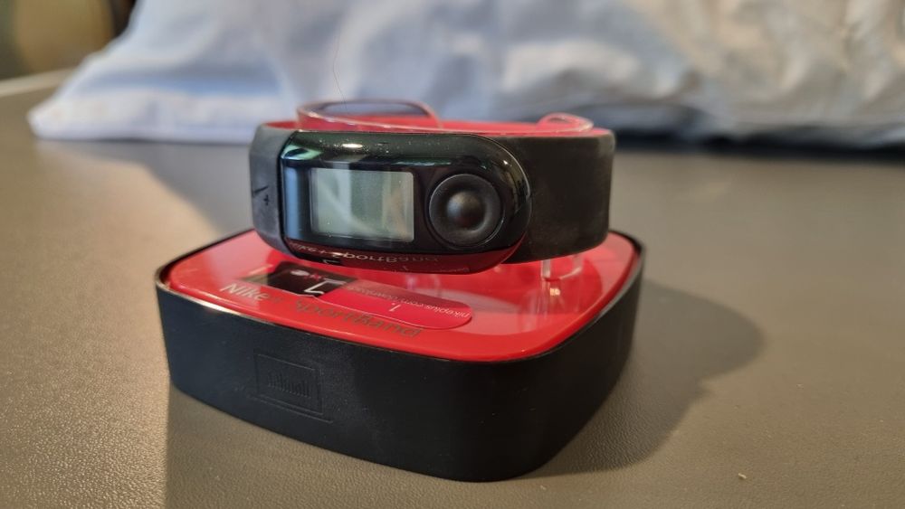 Opaską do krokomierza Nike - bez tego chipa do buta