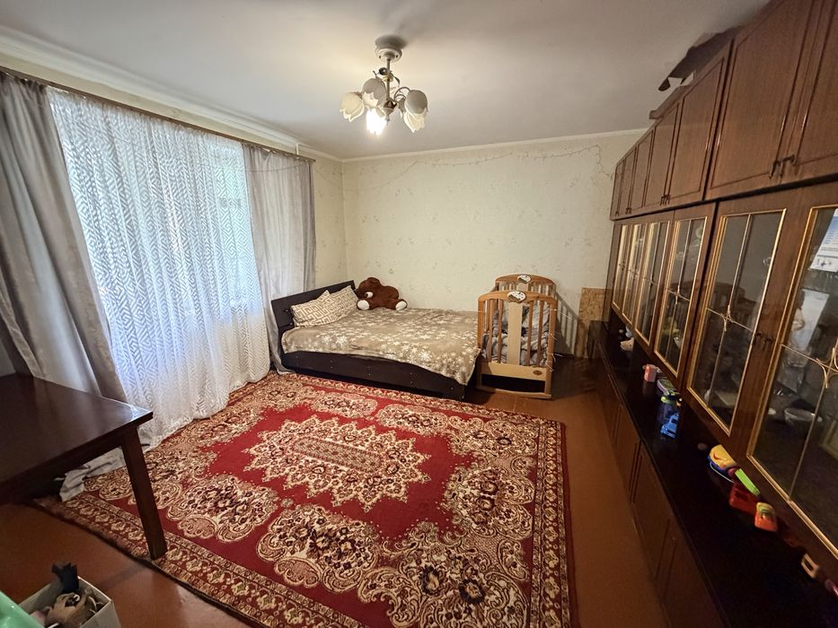 Продаж 3-х кім квартири 2/5 вул Космонавтів