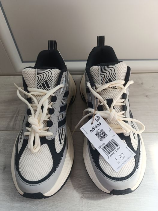 Кросівки adidas original 40,5 розмір