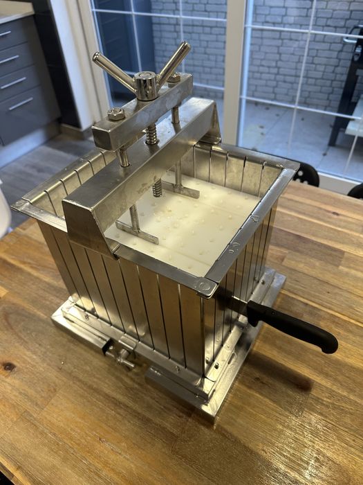 Máquina de espetadas - capacidade de produçao 72