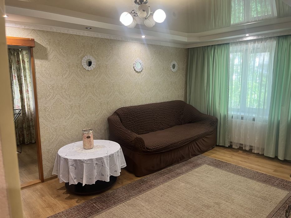 Гарна 2х кімнатна квартира навпроти лікарні Святого Лу