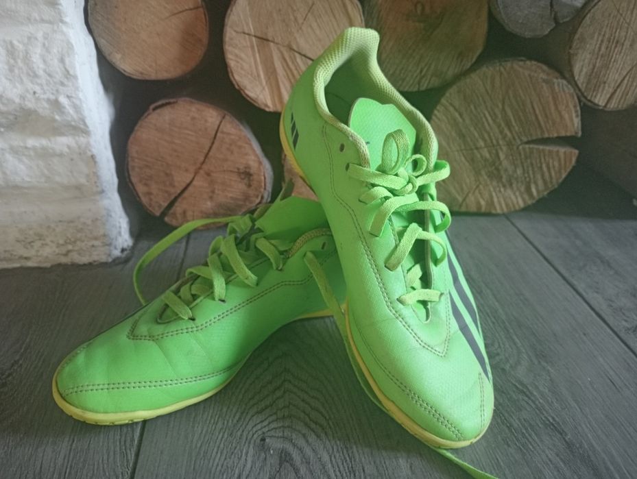 Chłopięce halówki adidas