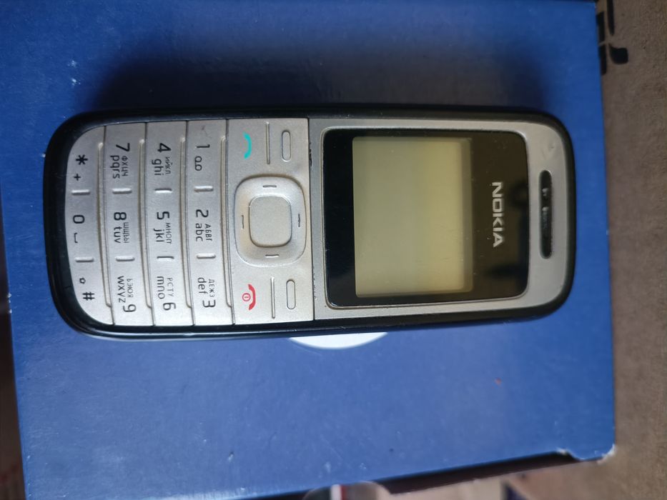 Легенда Телефон из телефонов