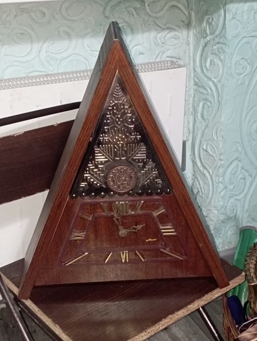 Настенные часы Маяк с кукушкой!