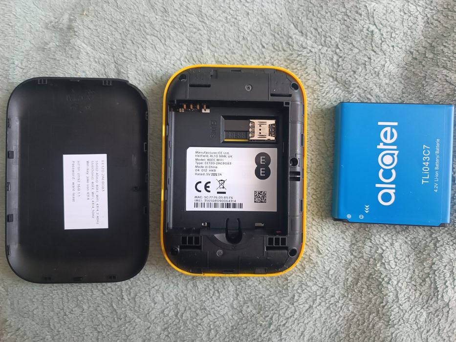 Мобильный 3G/4G WiFi роутер Alcatel EE120 (4GEE WiFi)