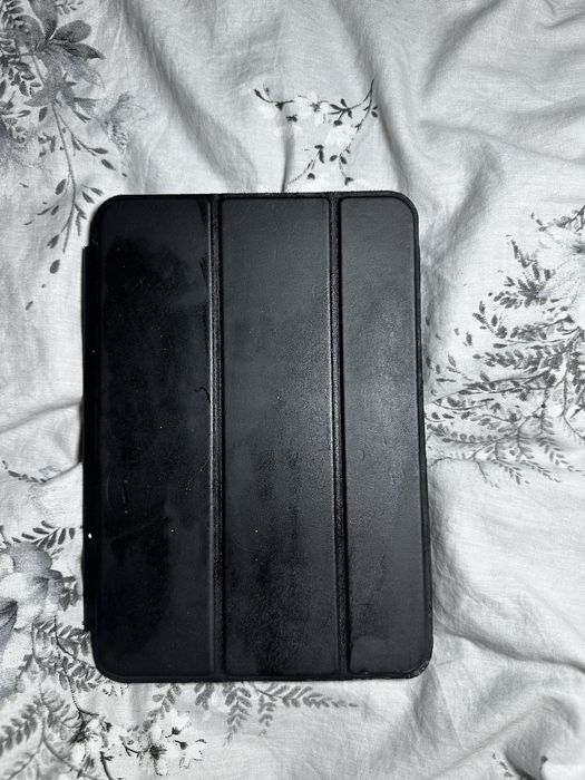 Продам iPad mini 2