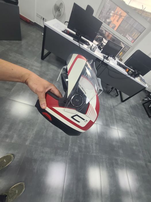 Мотошолом Schubert c4 pro