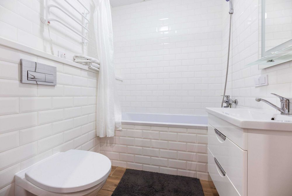 Подобова оренда студії, біля метро, Бажана 17Б. Є укриття.