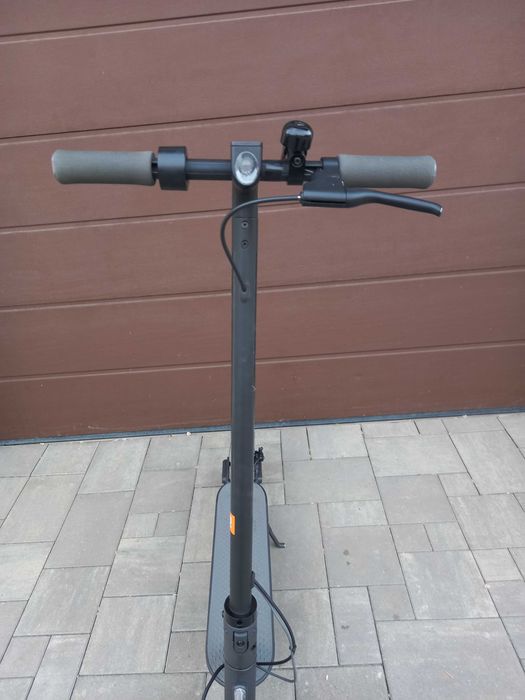 Hulajnoga elektryczna xiaomi mi electric scooter essential