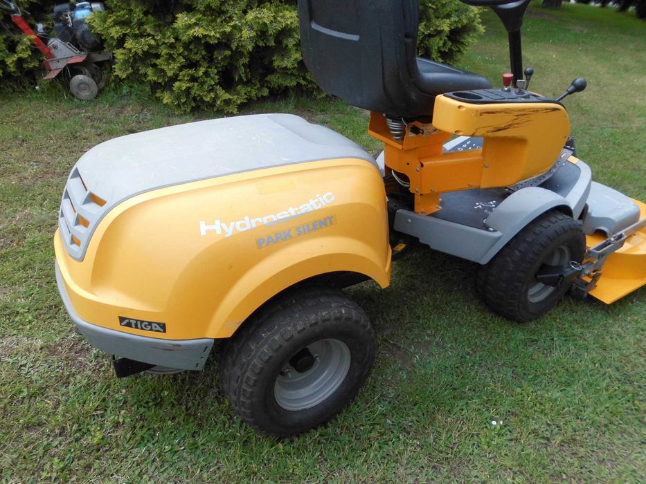 Traktorek Stiga Park  Honda  16 HP Hydro