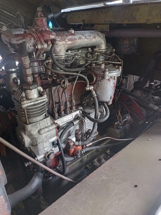 Навантажувач вилочний 4075 повнопривідний