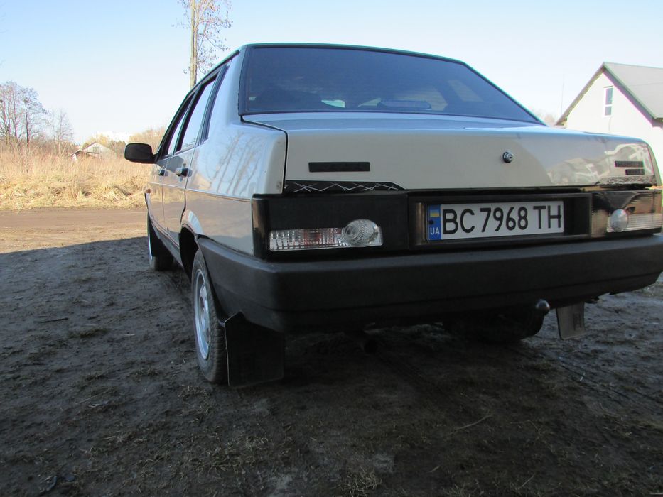 Продам ВАЗ 21099