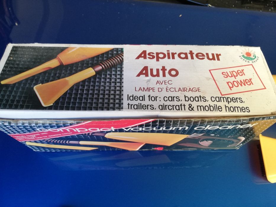 Aspirador auto/casa.