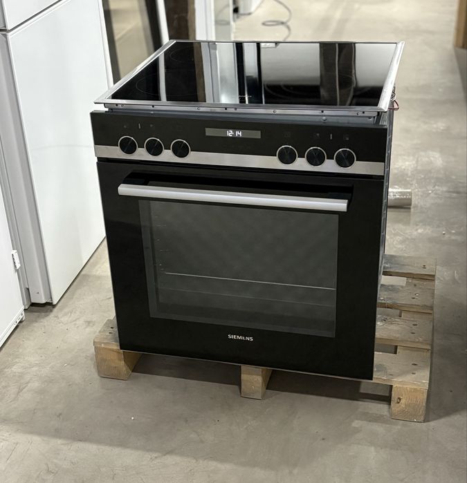 Комплект Siemens: керамічна варильна поверхня + духовка HE517ABS0