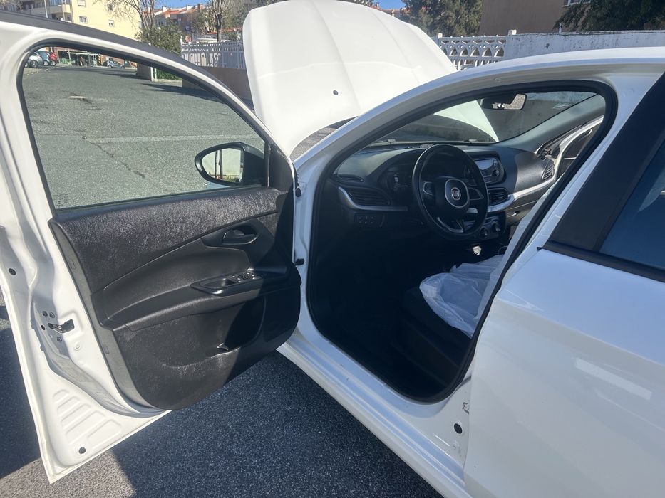Particular vende Fiat Tipo impecável