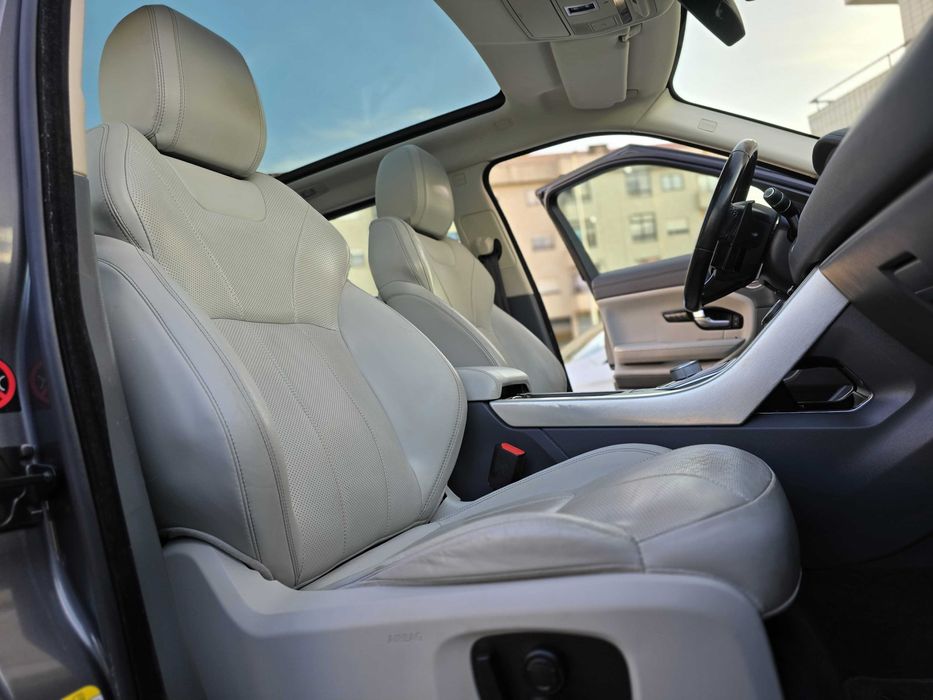 LAND ROVER RANGE ROVER EVOQUE 2.0eD4 150CV "FULL EXTRAS"