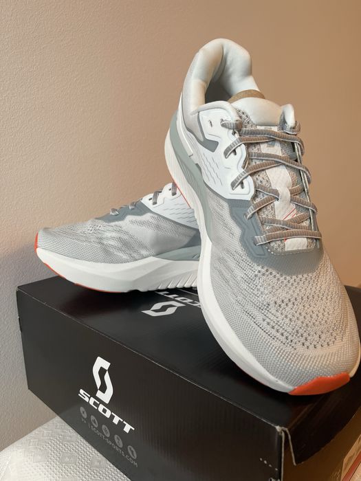 Ténis Scott Homem de corrida - NOVOS