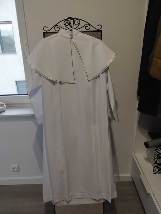 Alba dziewczęca. Komunia strój