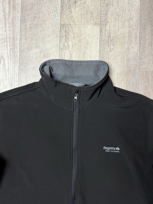Ветровка Regatta Softshell размер L оригинал треккинговая чёрная tnf