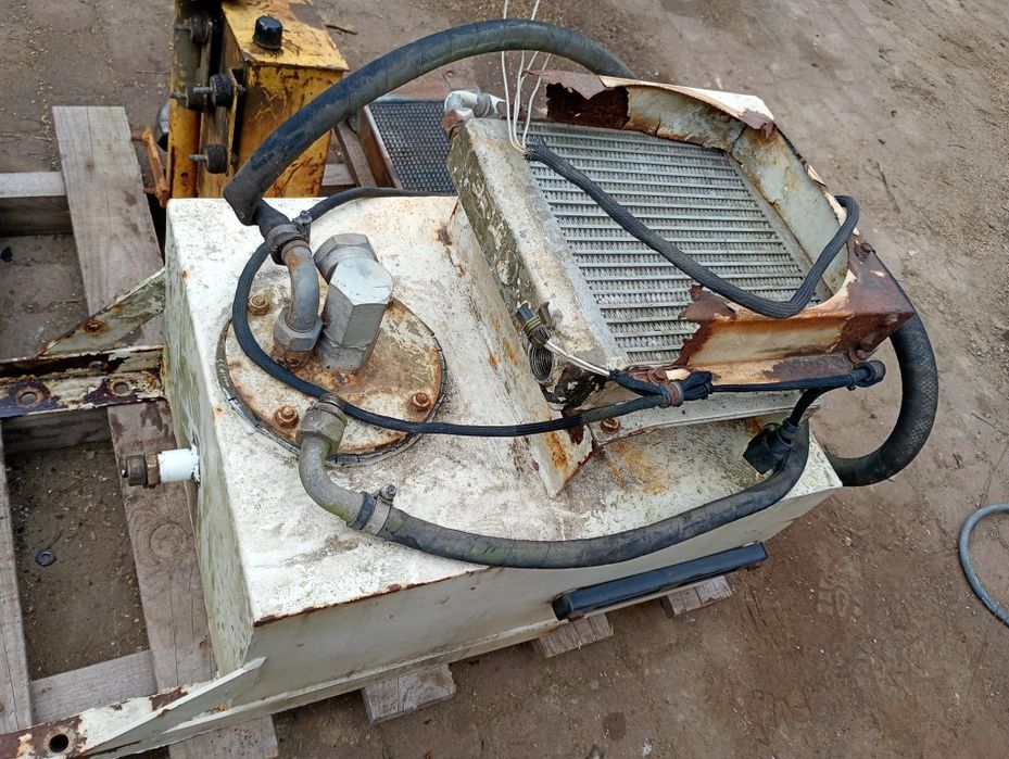Zbiornik hlodnica oleju hydraulicznego