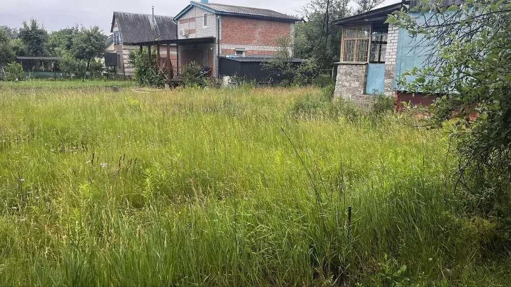 Дача в п'яти хвилинах від річки