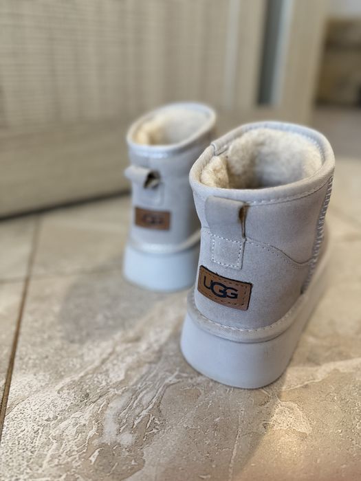 Уги натуральна замша