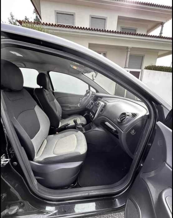 Renault Captur 1.5 DCi, impecável