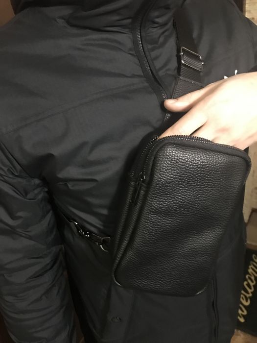 Сумка барсетка через плечо мужская из натуральной кожи.