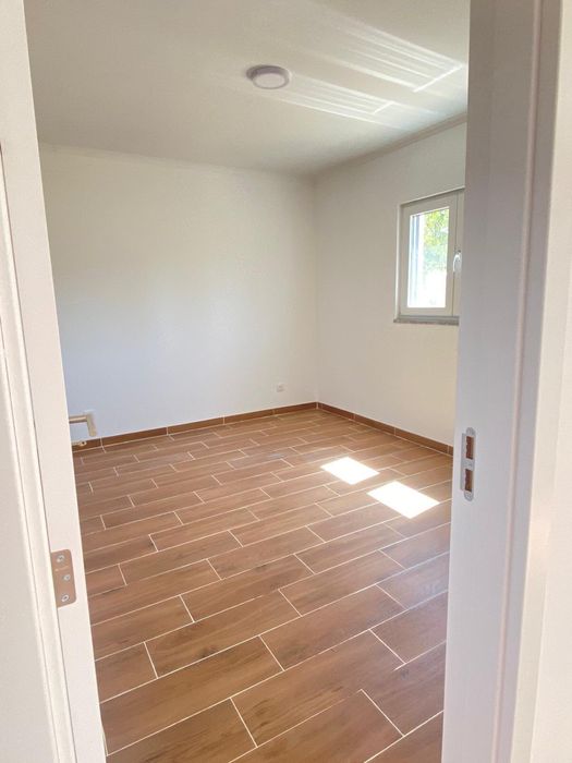 Arredamento  T2  em lugar calmo