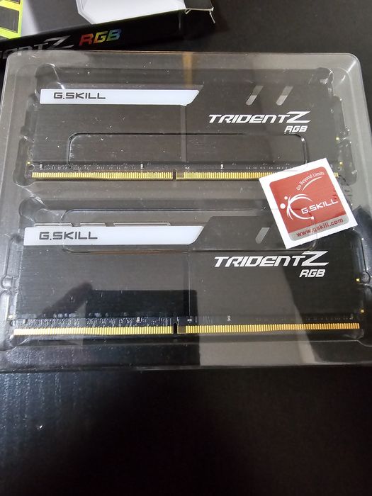 Memórias G.Skill Kit 32GB (2 x 16GB) DDR4 3600MHz Trident Z RGB CL17
h