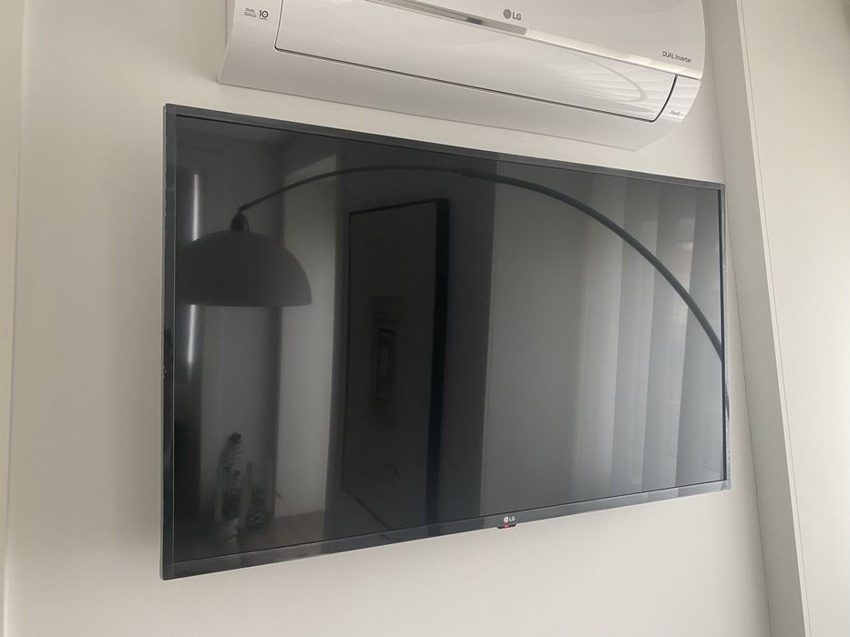 TV LG (LED - 43'' - 109 cm - 4K Ultra HD - Smart TV