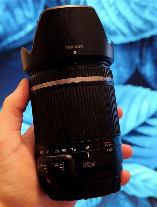 Tamron 18-200mm f/3.5-6.3 VC